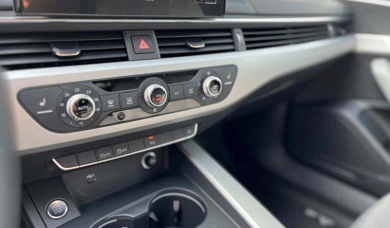 
								Audi A4 Avant 35 TDI pełny									