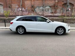 
										Audi A4 Avant 35 TDI pełny									