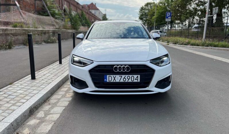 
								Audi A4 Avant 35 TDI pełny									