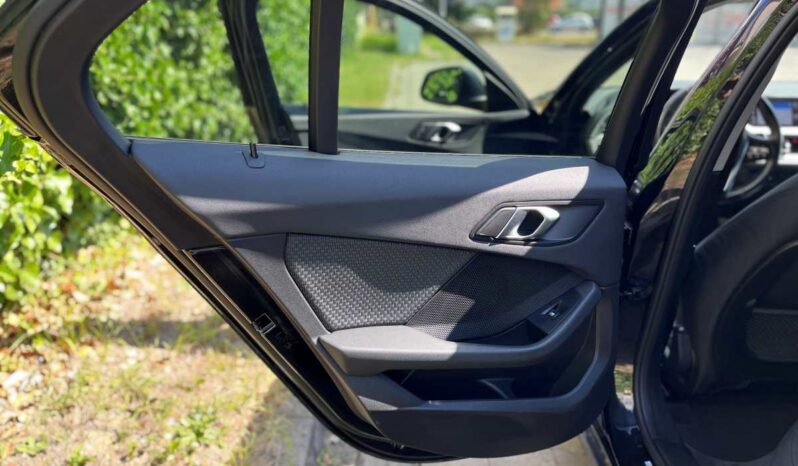 
								BMW SERIE 1 LIM. 118 I ADVANTAGE pełny									