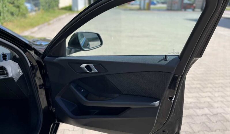 
								BMW SERIE 1 LIM. 118 I ADVANTAGE pełny									