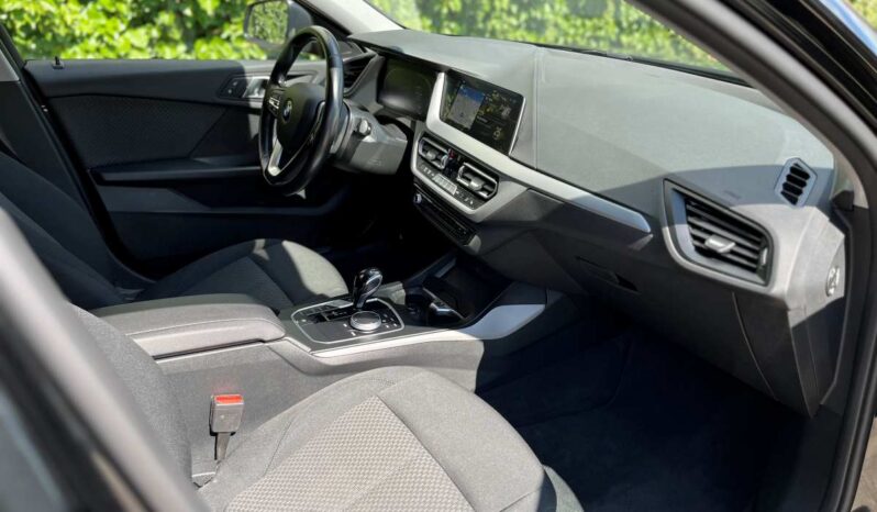 
								BMW SERIE 1 LIM. 118 I ADVANTAGE pełny									