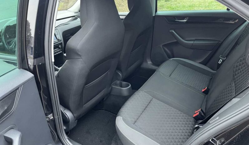 
								Skoda Rapid 1.0 TSI pełny									