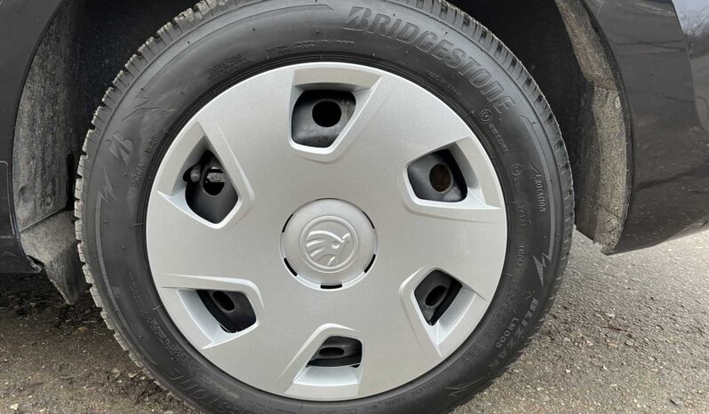 
								Skoda Rapid 1.0 TSI pełny									