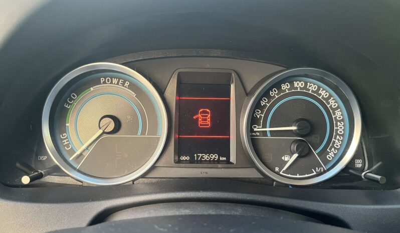 
								Toyota Auris Hybrid pełny									